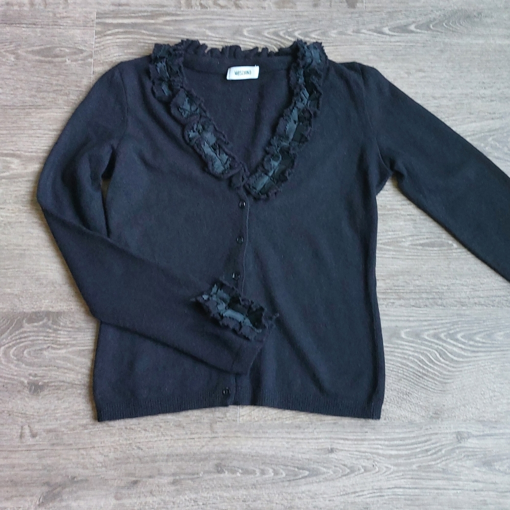 Moschino black cashmere wool blend knit sweater with ruffle knit detail Vintage